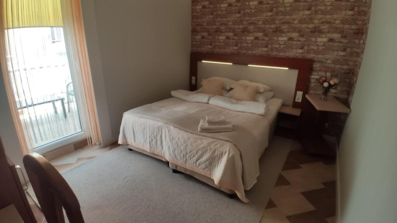 Władysławowo Ow Sargus Bed & Breakfast エクステリア 写真